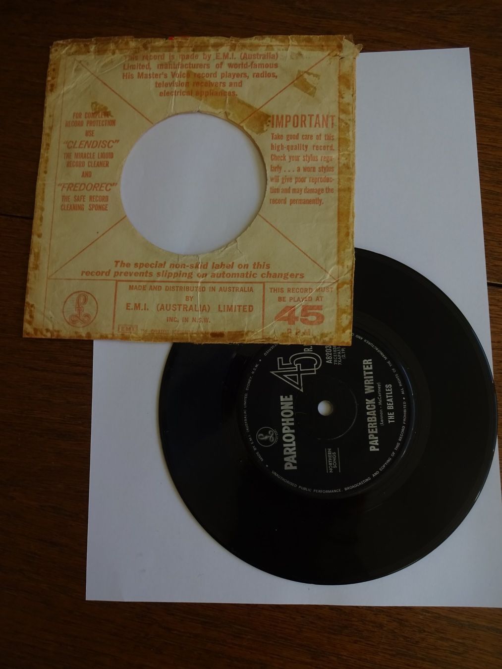 Dischi in vinile: 1966  -  Single  - Beatles "Rain" und "Paperback Writer" – Usato da Cham venduto da mktreasure 4