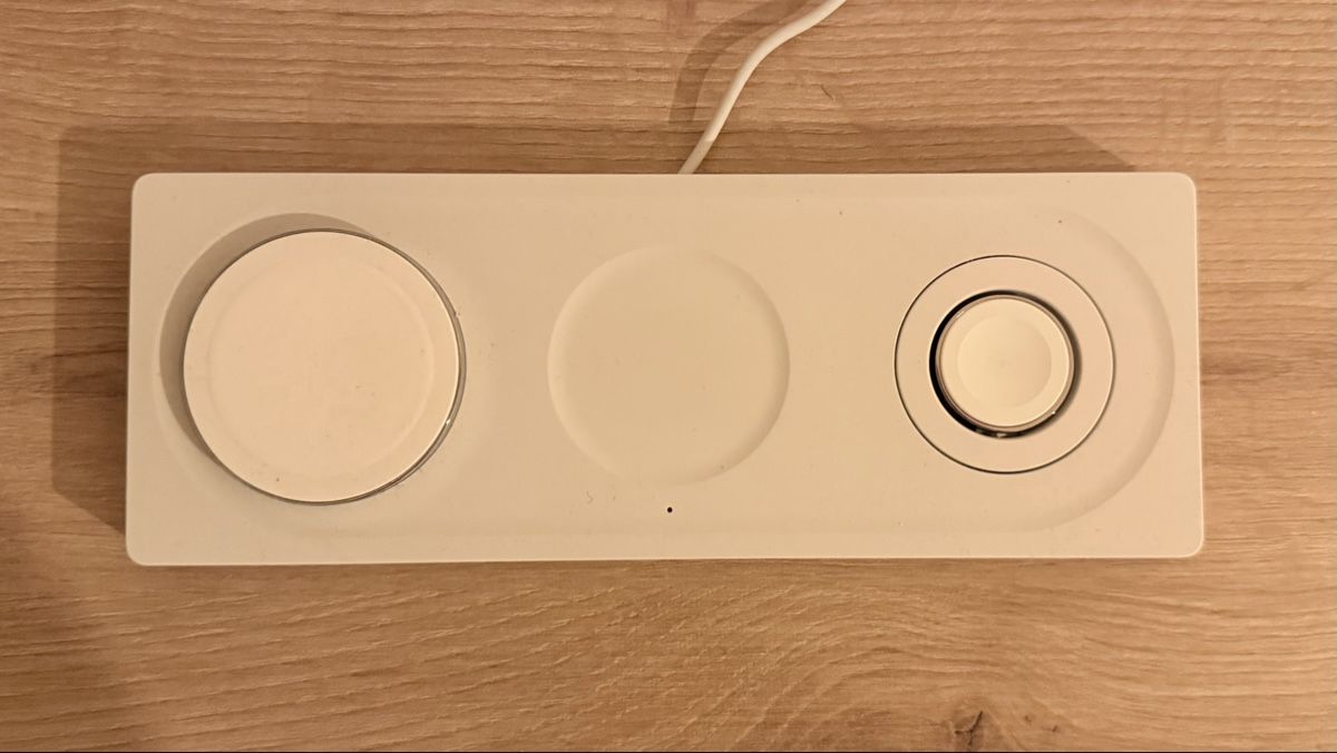 Belkin Ladegeräte: BoostCharge Pro 3-in-1 Ladepad mit MagSafe Wireless Charger – Gebraucht aus Zürich von Kaffimagi 4