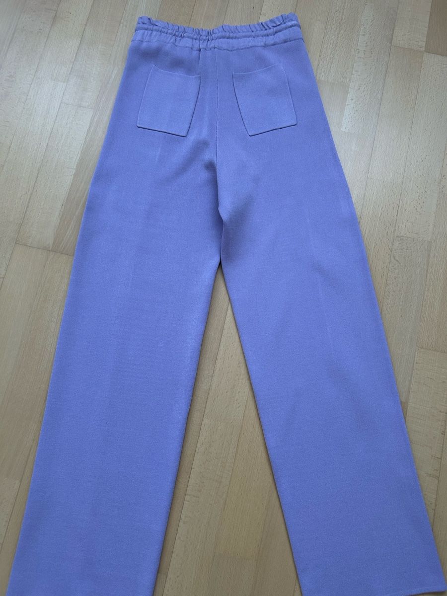 Sandro Pantaloni: Strickhose SANDRO flieder Gr. 36 – Usato da Reinach BL venduto da meinstil 2