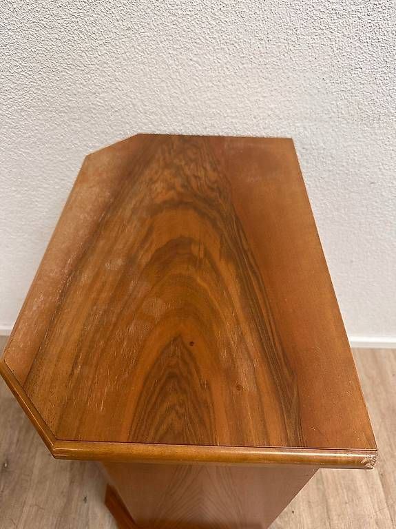 Nachttische: Vintage Barock Ecktischchen Nussbaum Fässler – Gebraucht aus Obernau von Arche_Noah_Brocki 9