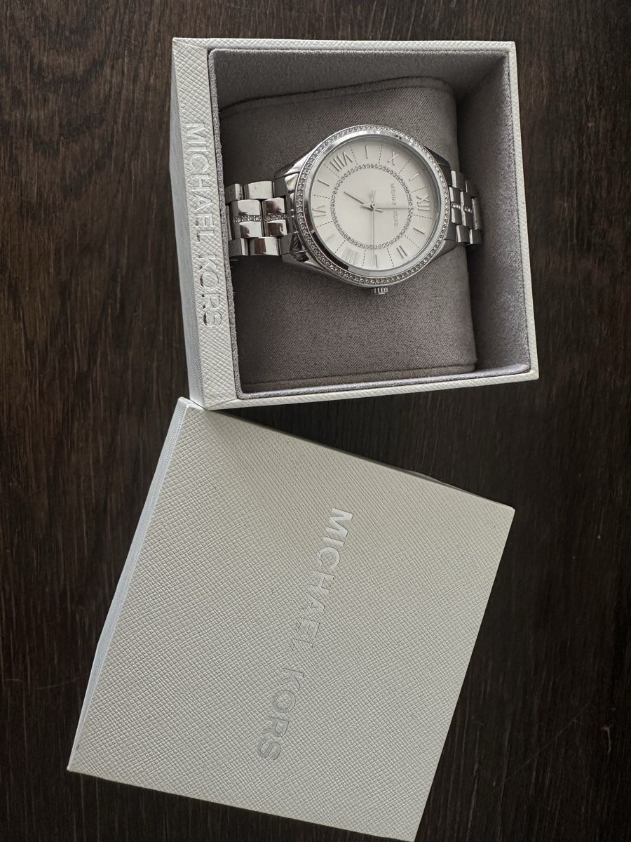 Michael Kors Orologi: Michael Kors Damenuhr in Silber – Usato da Frauenfeld venduto da cel_v5hx 1