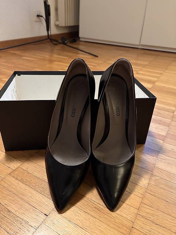 Damenschuhe: Stöckelschuhe schwarz Grösse 37 – Gebraucht aus Zürich von AnnaPech