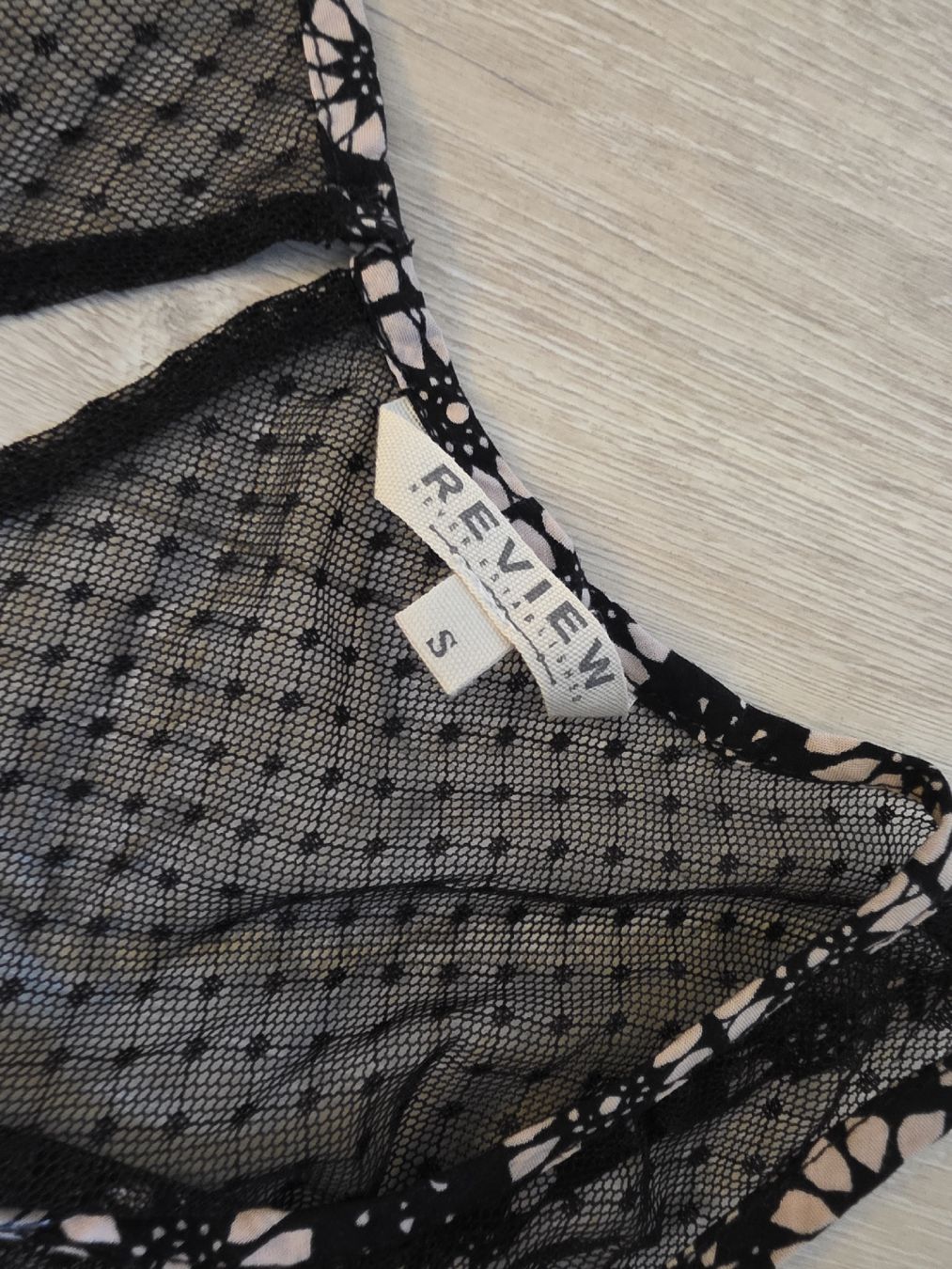 Vestiti: Kleid REVIEW Spitze Blumenmuster Grösse S gebraucht – Usato da Wigoltingen venduto da Zuckerfee84 2