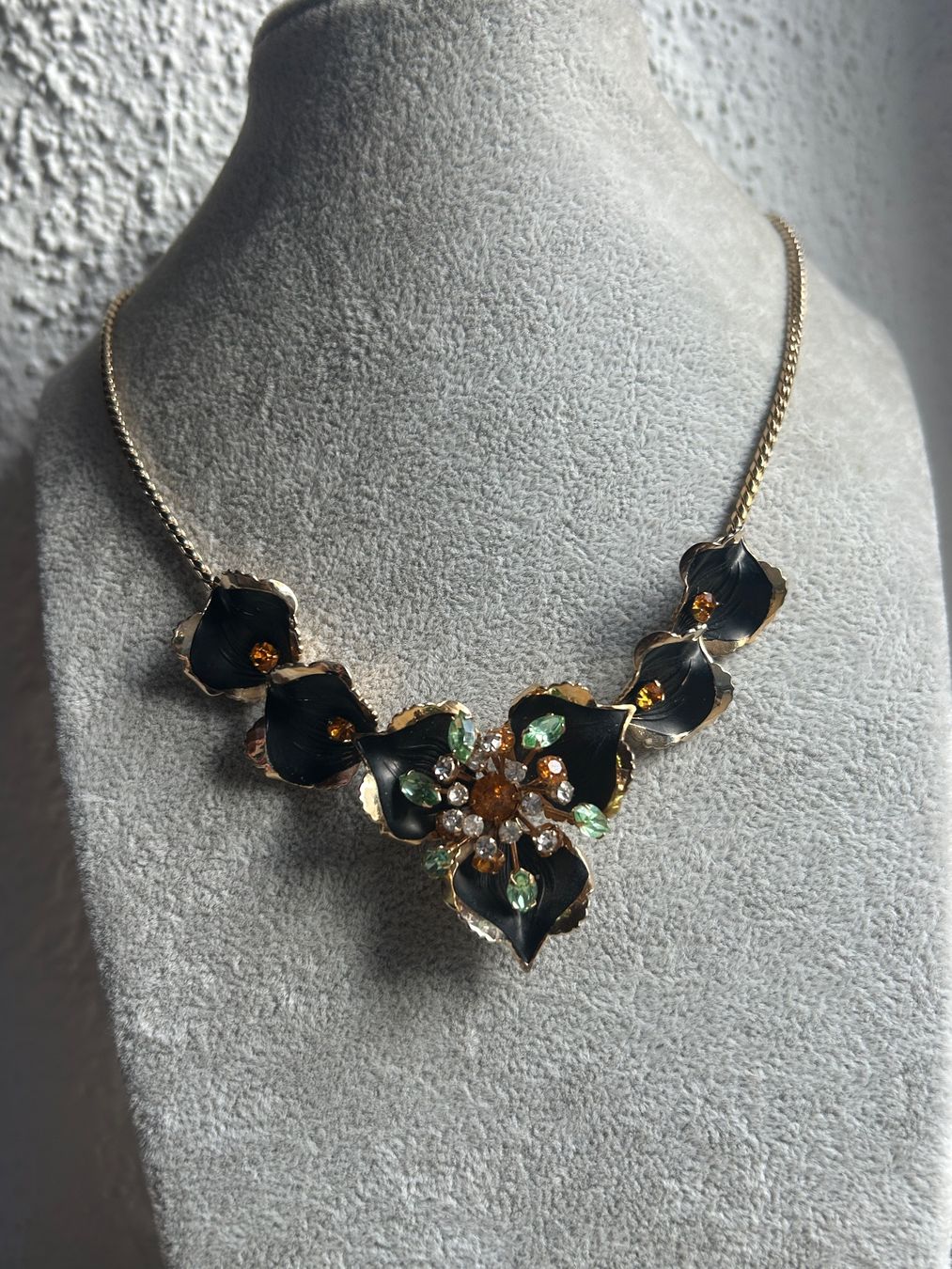 Catenine: Halskette "Black Orchids" Modeschmuck (33-40cm) – Usato da Dittingen venduto da Bellevista