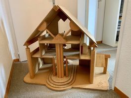 Handgebautes Puppenhaus - Unikat!
