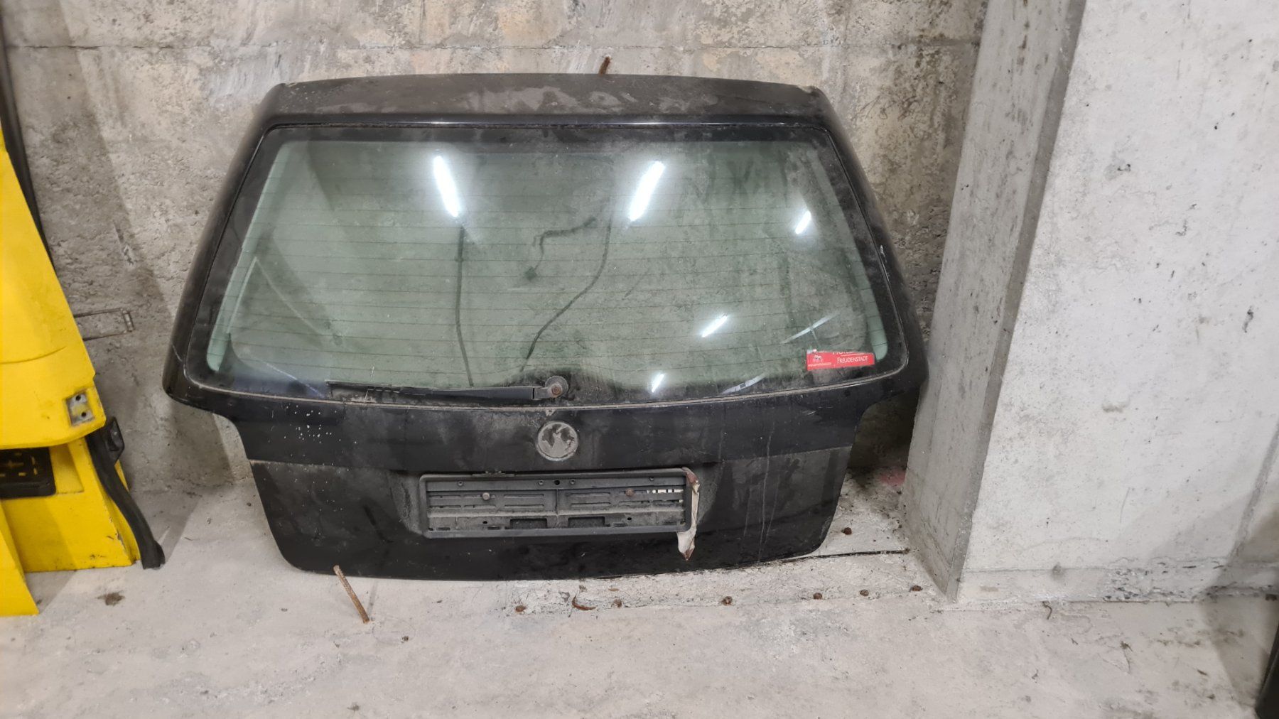 VW Tutti pezzi di ricambio auto: VW  Passat Heckklappe – Usato da Au SG venduto da fiat27