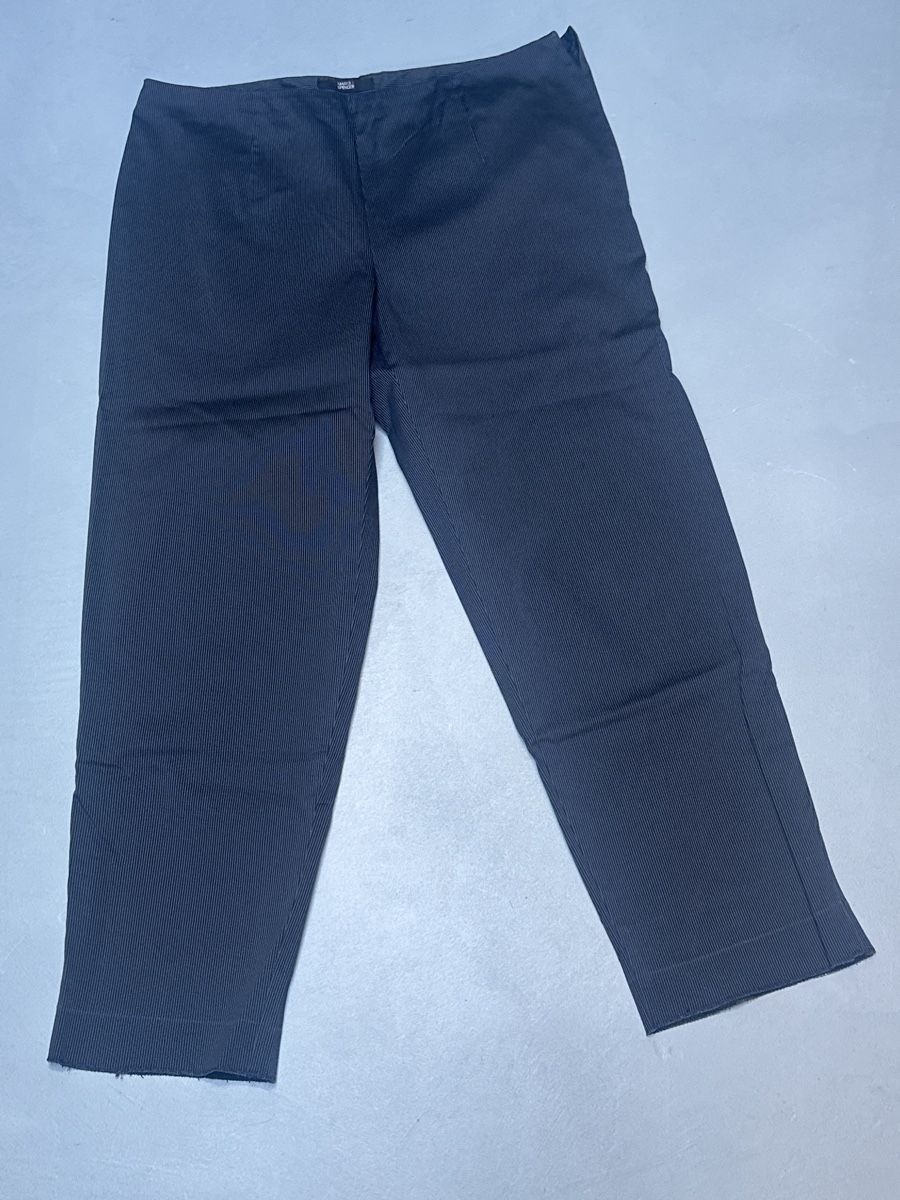 Pantaloni: Marks&Spencer Damenhose Dunkelblau, Gestreift – Usato da Leuk-Stadt venduto da 2thcircle 1