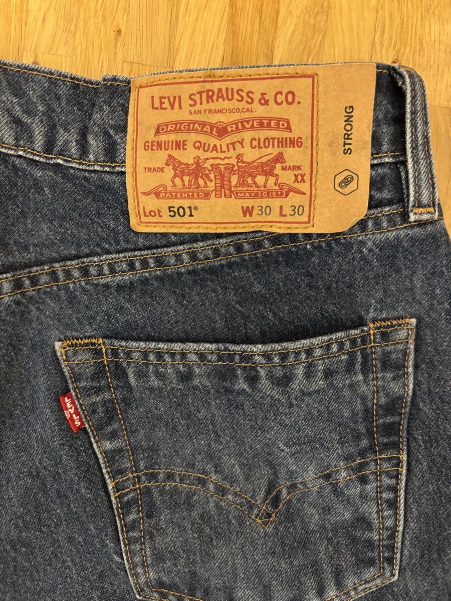 Levi's Jeans: Levi's 501 Jeans W30xL30 – Nuovo (secondo la descrizione) da Zürich venduto da chi_k6jj 2