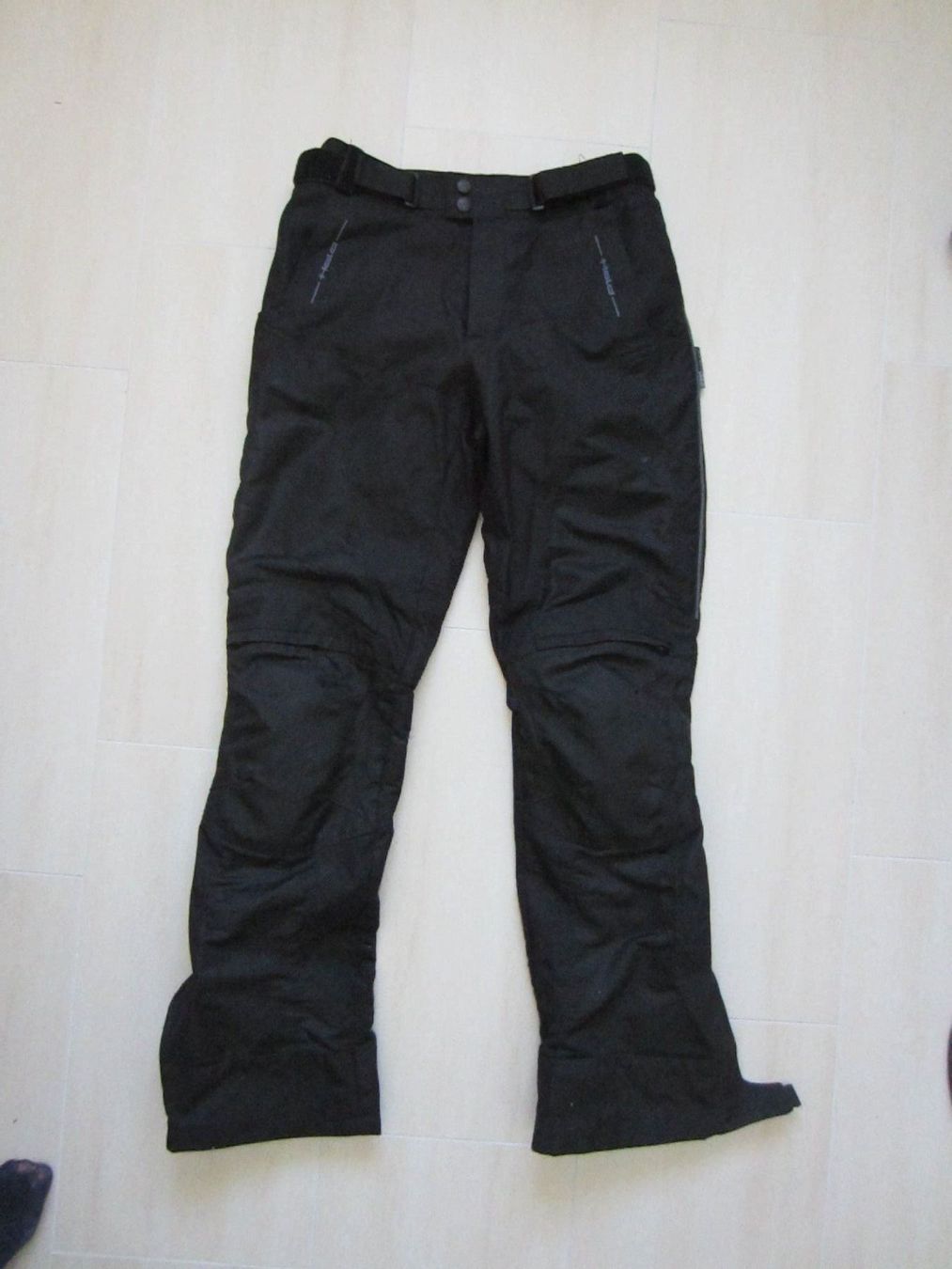 Pantaloni: Motorrad Hose – Usato da Ennetbühl venduto da Steph048
