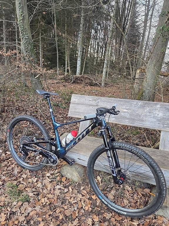 Scott Biciclette: Scott Spark RC SL, quasiment neuf! – Nuovo (secondo la descrizione) da Düdingen venduto da daf_bl7q