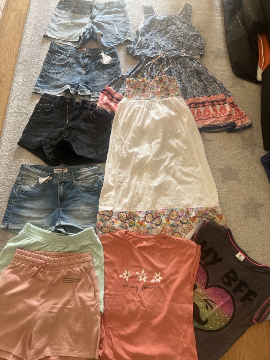 Lotti & Set di vestiti: Sommerpaket Mädchen Grösse 152/158 – Usato da Wettswil venduto da Oryx8