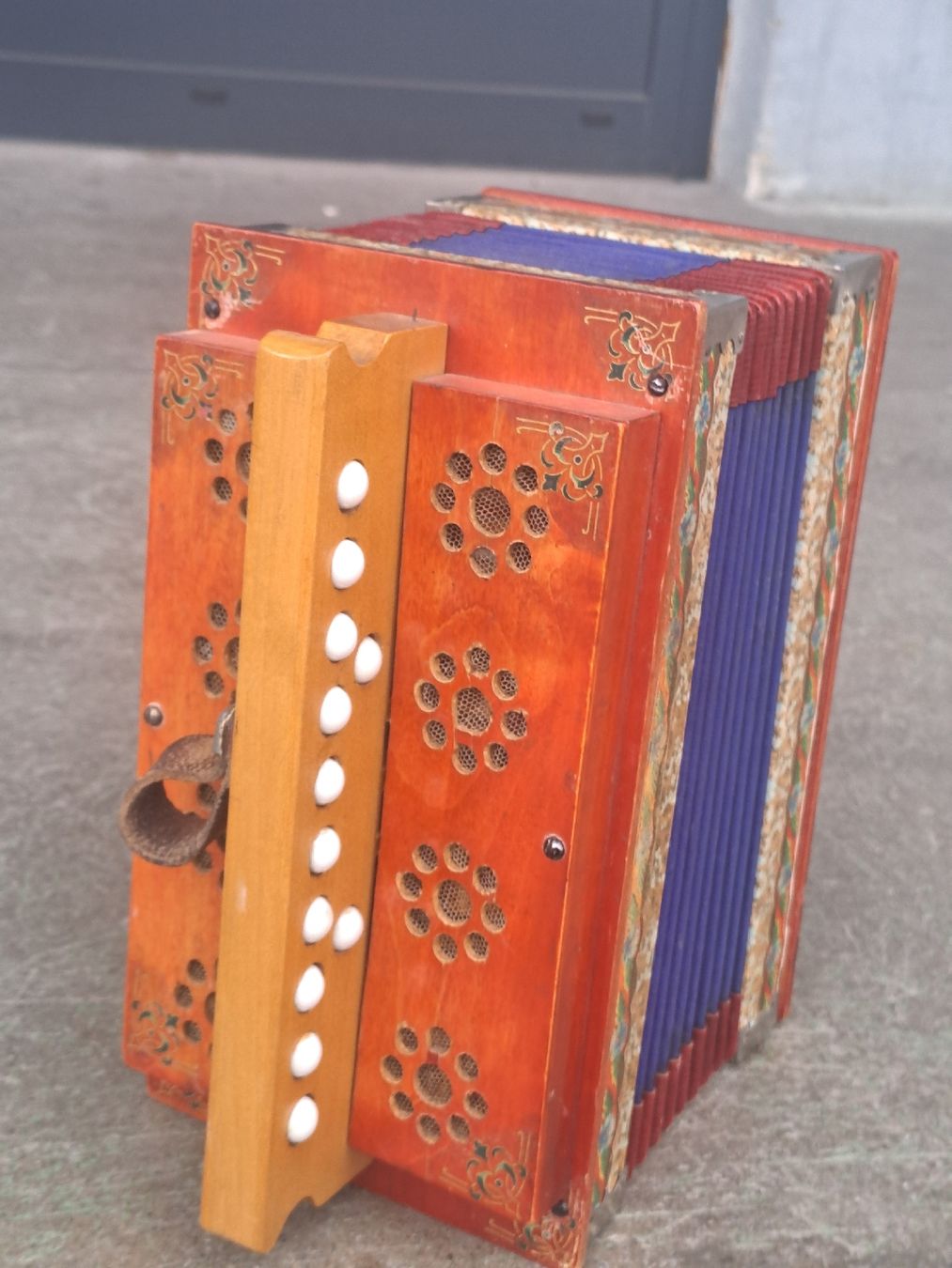 Musikinstrumente: langnauer orgeli 3 basses  – Gebraucht aus Villeneuve von BibiVintage 1