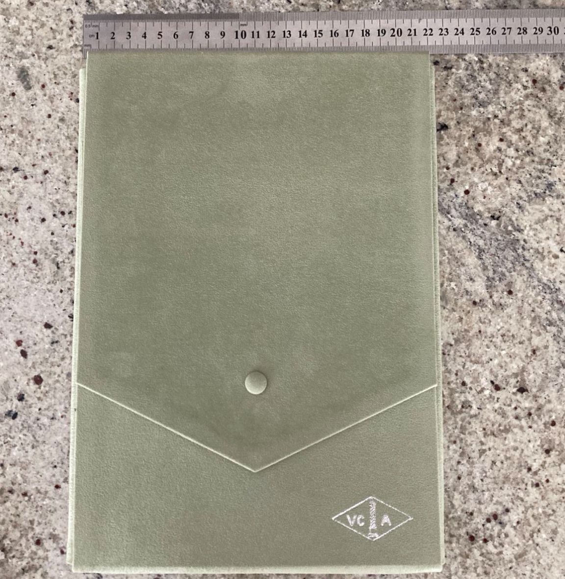 Van Cleef Catenine: Van Cleef & Arpels Necklace Box Set Large New – Nuovo (secondo la descrizione) da Zeiningen venduto da Liva_92 3
