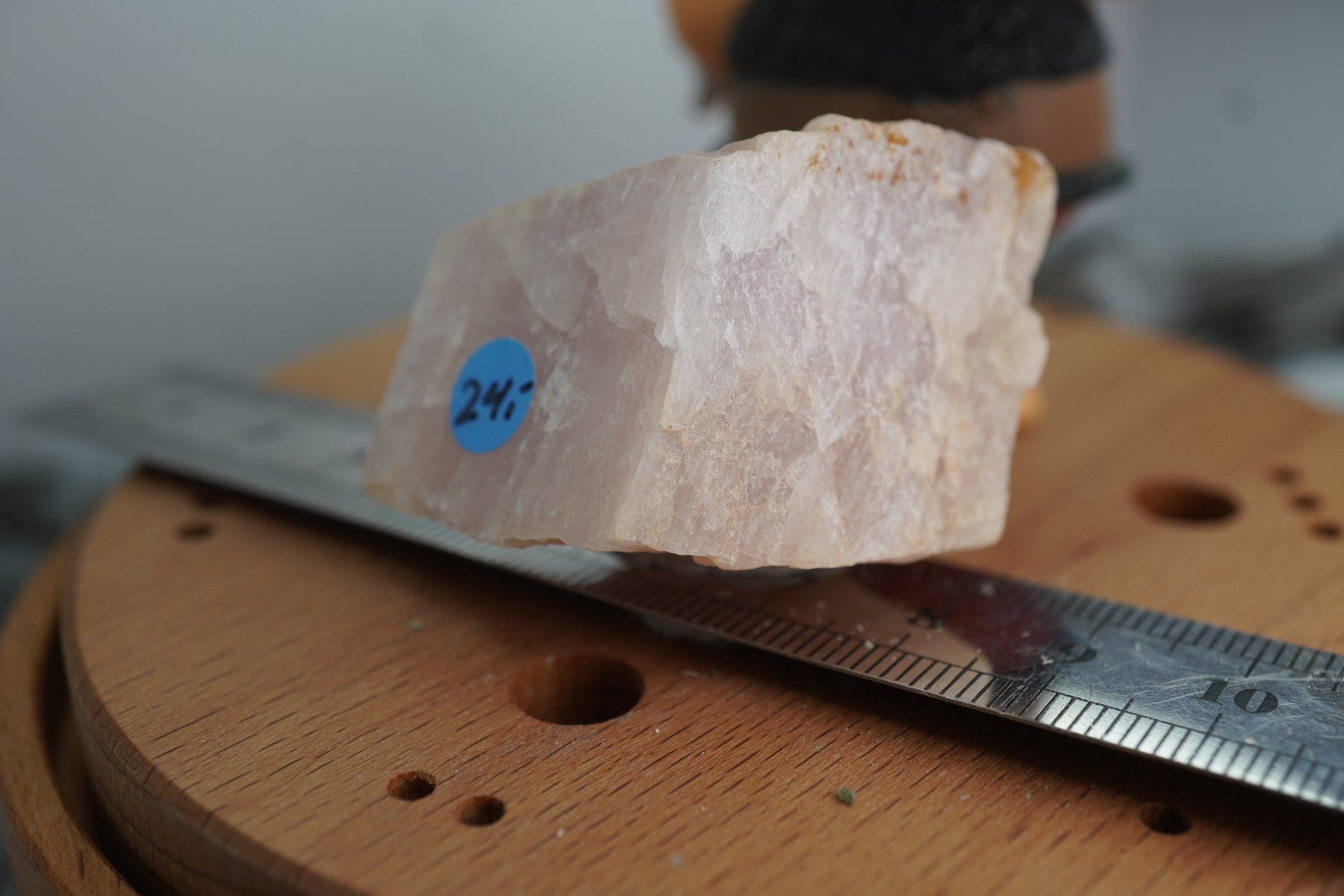 Minéraux & Lithothérapie: Kunzit   Roh Stein      Räumung Topstone – Neuf avec emballage d'origine à Eschenbach SG par topstone