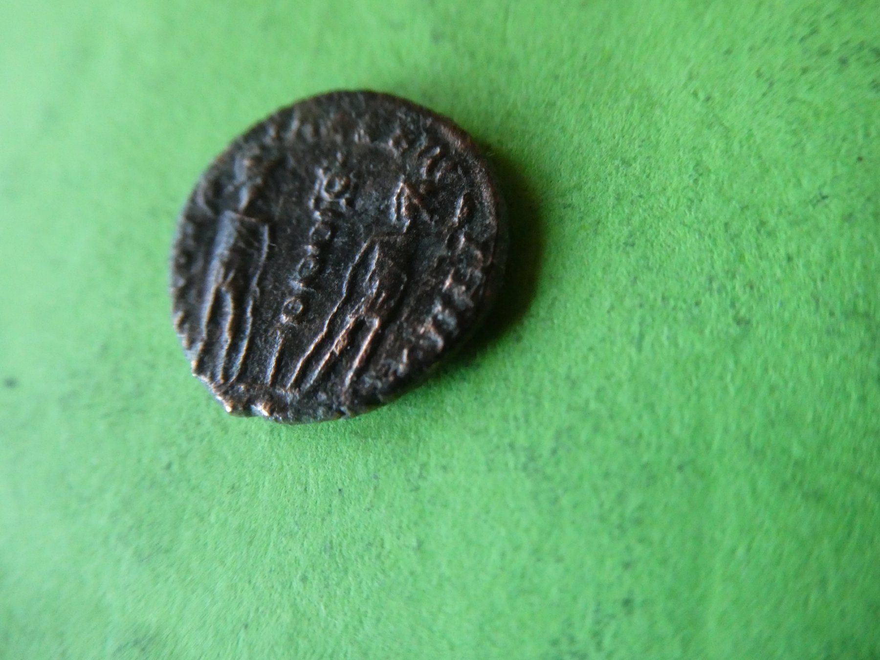 Tutti le monete: uralte Bronzemünze  14 mm     1.47 g – Usato da Hinterforst venduto da Rohusri 3