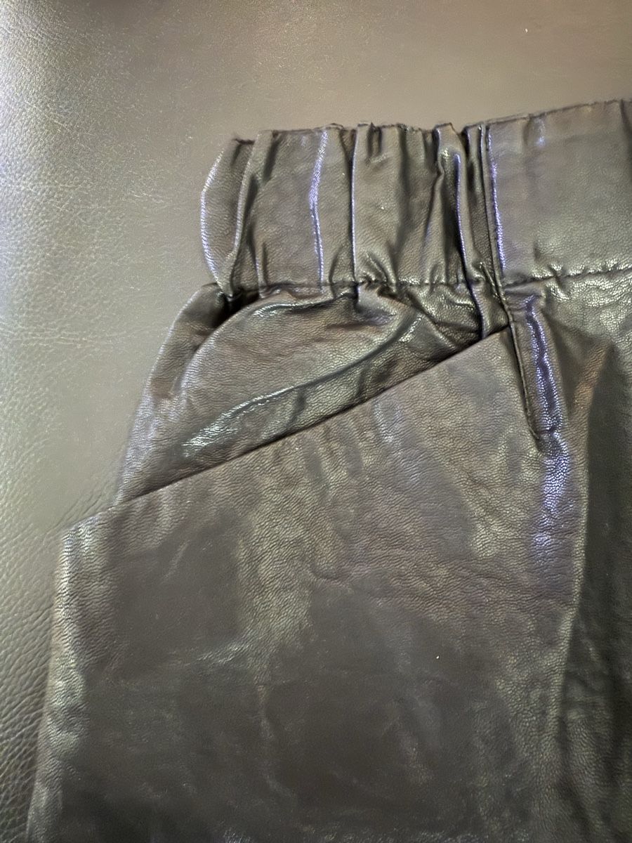 Zara Gonne: Zara Basic Faux Leather Skirt Gr. S Black – Usato da Winterthur venduto da yar_dpp8 1