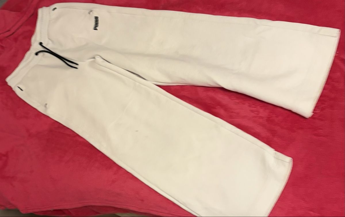 Puma Pantaloni: Trainerhose puma – Nuovo (secondo la descrizione) da Geroldswil venduto da ali_rpw6