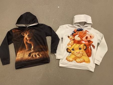 2x König der Löwen Hoodie, Simba, Grösse 98/104
