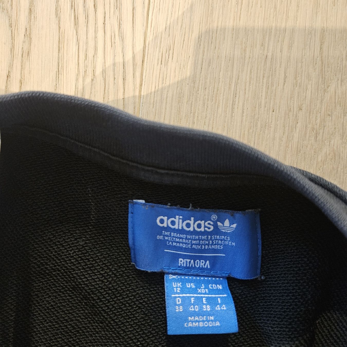 Adidas Pullover & Sweatshirts: Adidas, Rita Ora Pullover – Gebraucht aus Rüschlikon von niwa 2