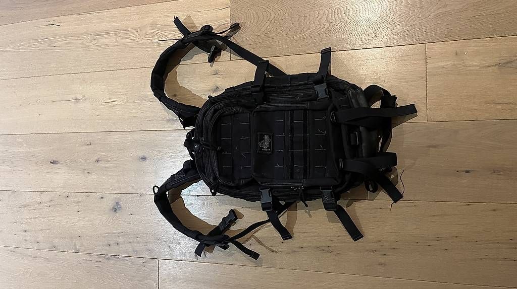 Zaini: Schwarzer Polizei/Militär Rucksack – Usato da Hohenrain venduto da Cray28
