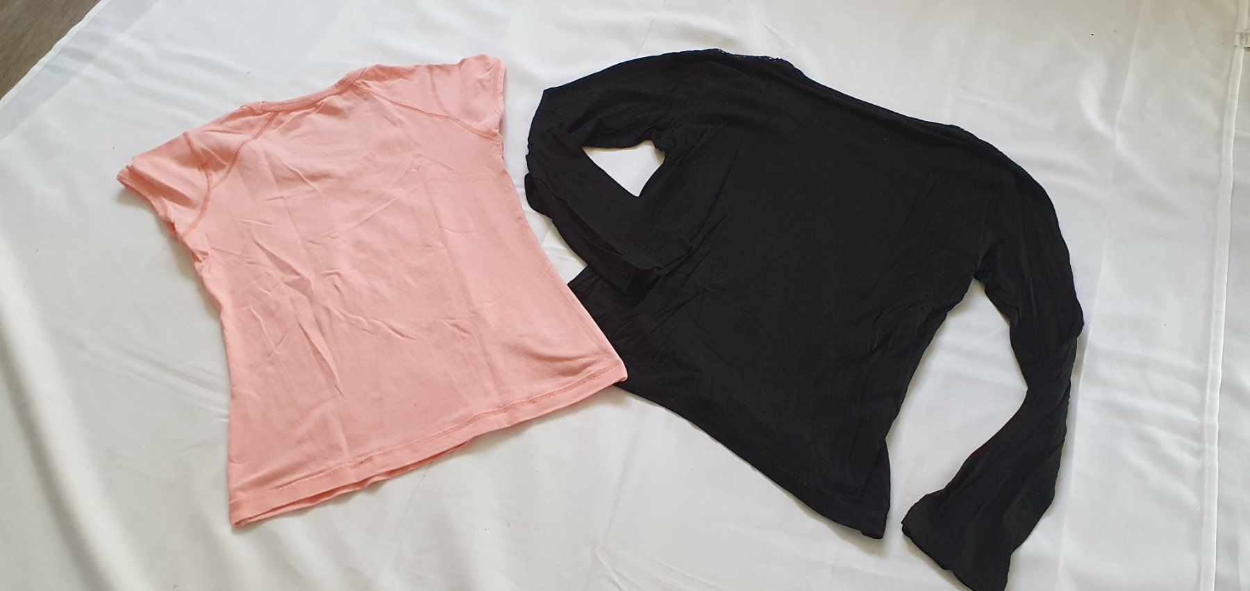 T-shirt: 2 schöne Shirts in S – Usato da Niederbuchsiten venduto da klengyel 4