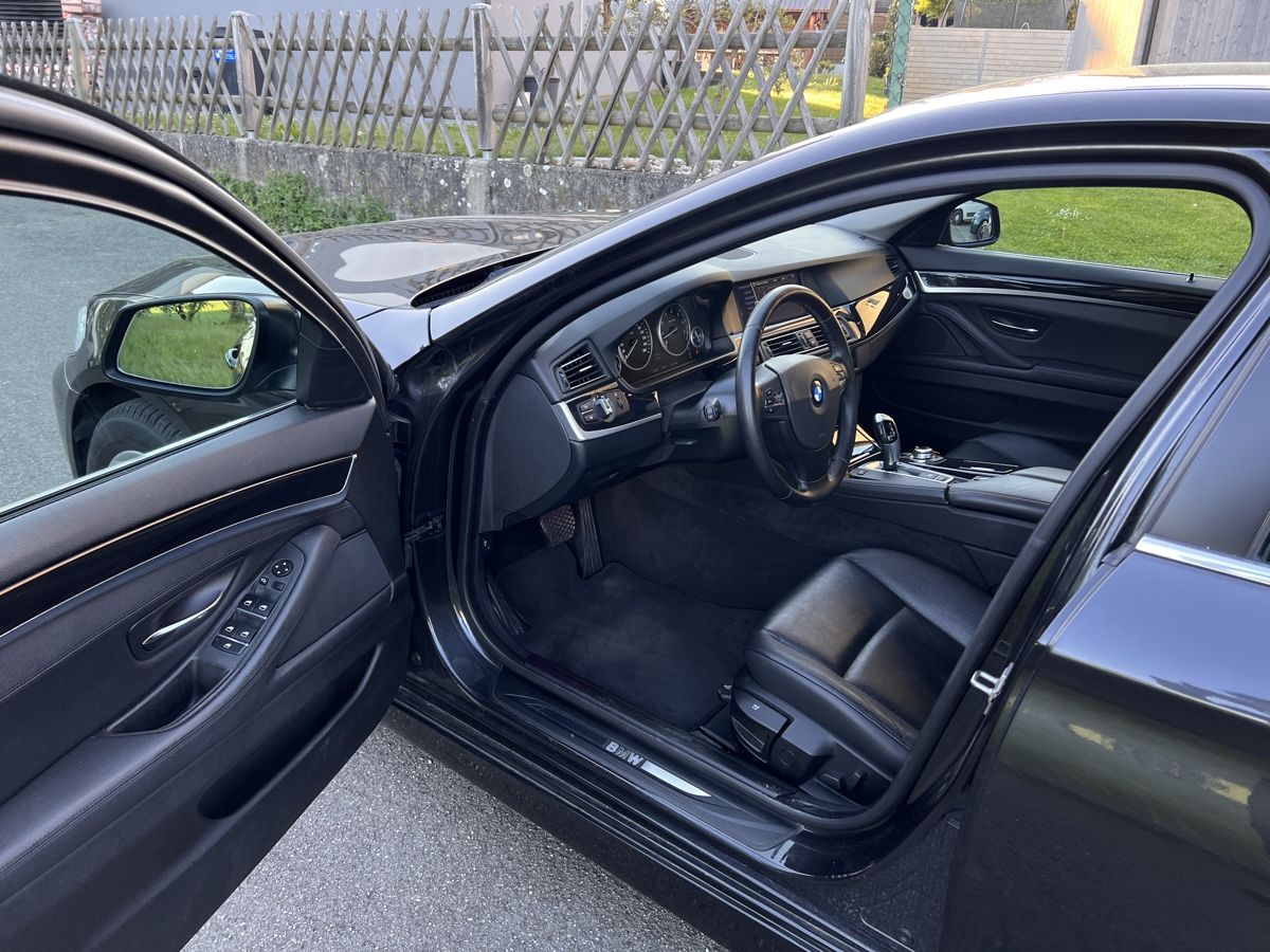BMW Automobili: BMW 523i Steptronic ab mfk/Service – Usato da Hagneck venduto da Stejobe 3