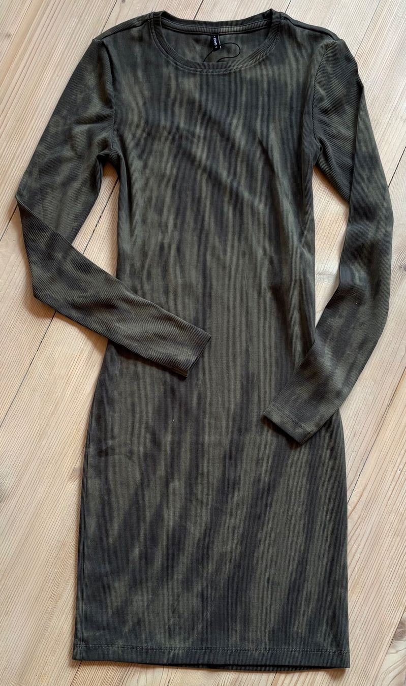 Only Vestiti: Kleid Rippstrick Only,eng/Stretch,Gr.M,NEU – Nuovo (secondo la descrizione) da Siblingen venduto da Vany_McDougall 1