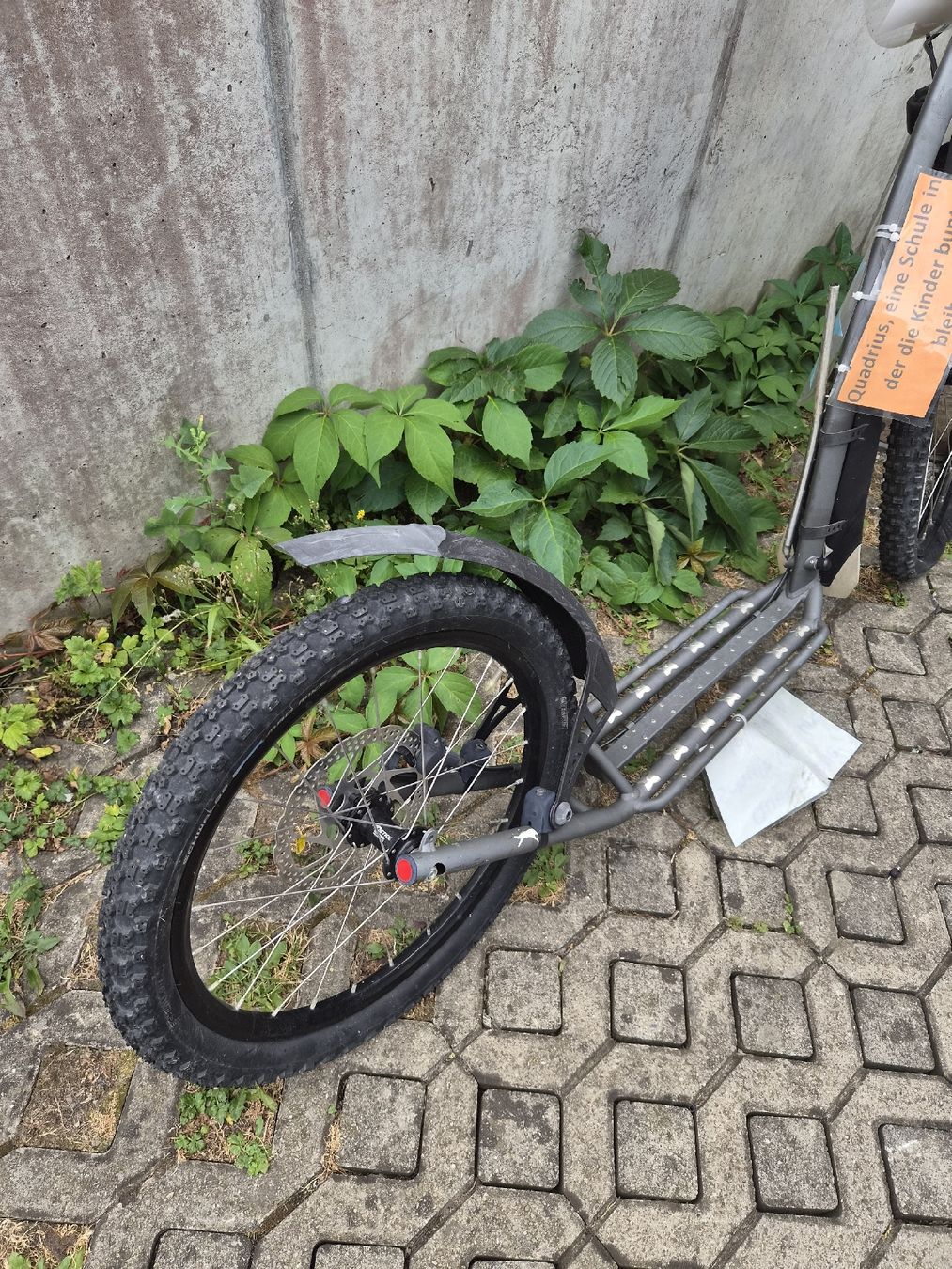 Kickboard: Kickscooter Kostka Mountain  – Défectueux à Aarau par bikestones 2