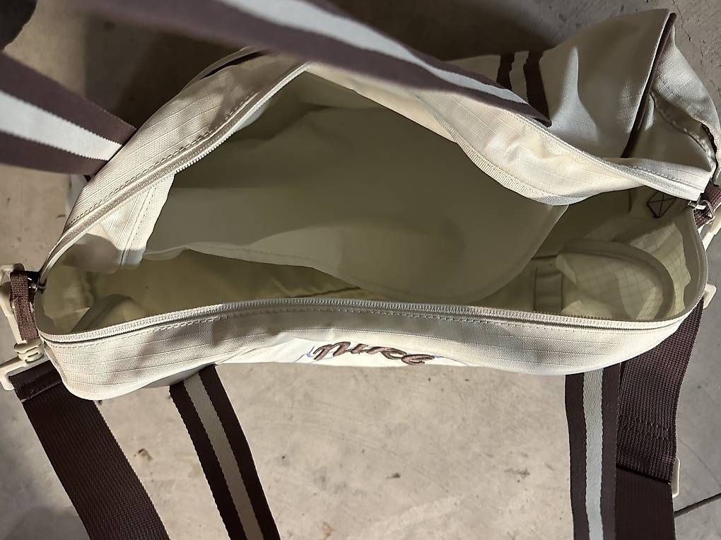 Borse: Nike vintage Tasche – Usato da Basel venduto da pau_s6pv 2