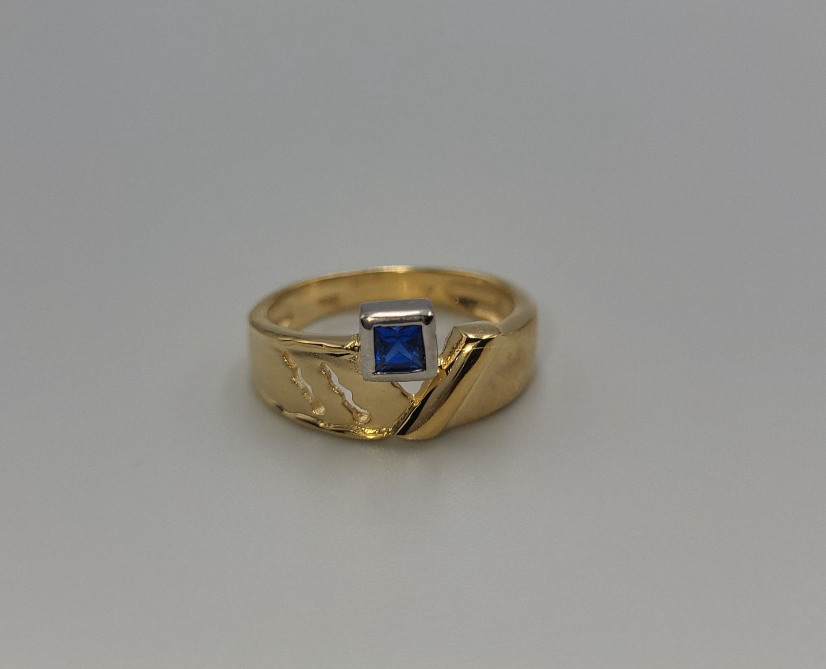 Ringe: 18 Karat 750 Gold Ring Mit Saphir – Gebraucht aus Wald ZH von Dasilver 7
