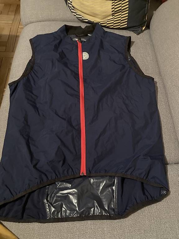 Gilets: Rivelo Windweste XXL – D'occasion à Greppen par chr_22d9