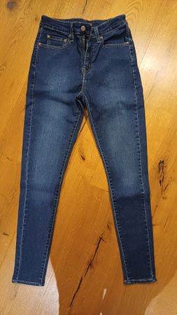 Damen Jeans Levi Strauss blau Denim schmaler Schnitt
