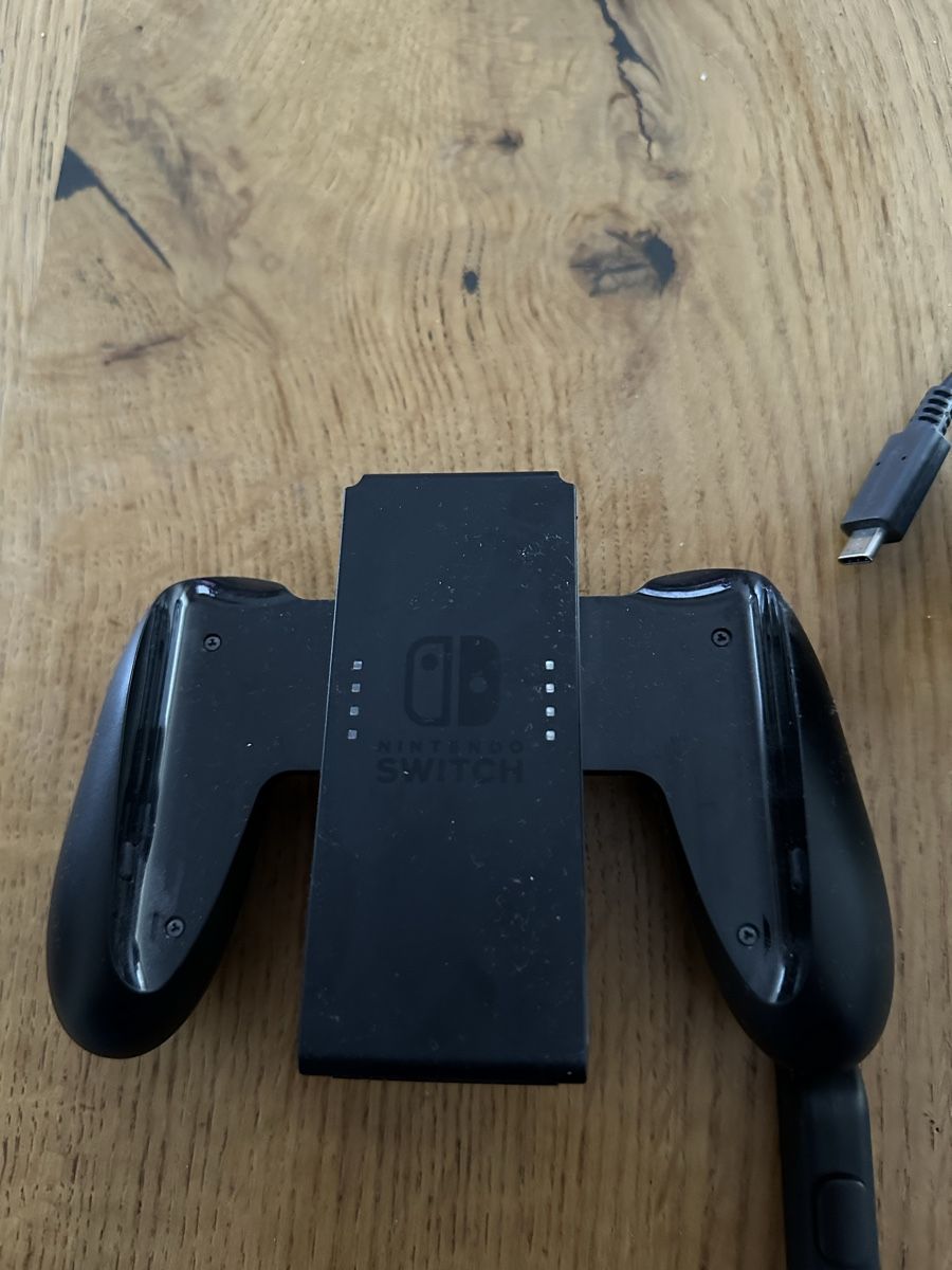 Nintendo Console: Nintendo Switch – Usato da Engelburg venduto da Uppsi 2