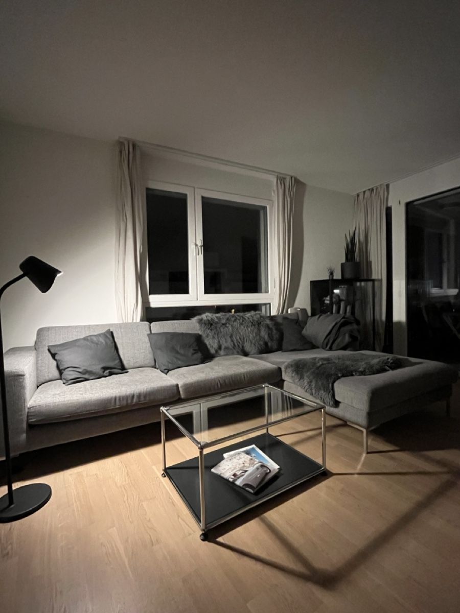Divani: Ecksofa Grau  – Usato da Kerzers venduto da Melf3000
