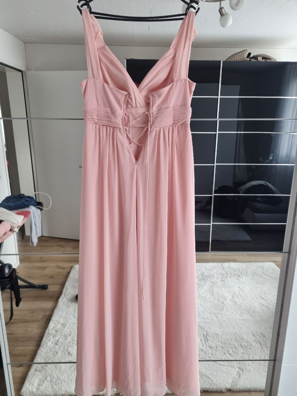 Vestiti: Ballkleid rosa – Usato da Sonterswil venduto da ZuendAlma 1