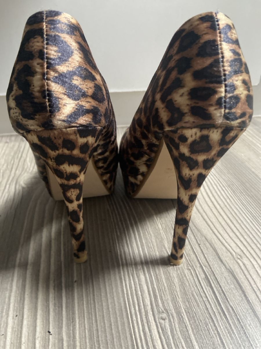 Scarpe da donna: High Heels in Leopardenmuster Gr37 – Usato da Sirnach venduto da SpeedyGT 2