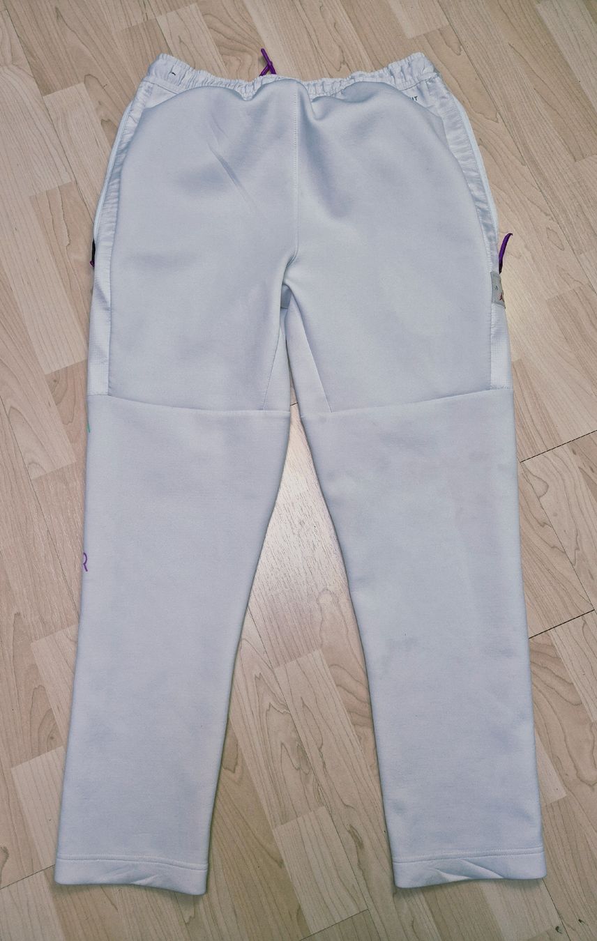 Jordan Pantaloni: Jordan Trainingshose Grösse L – Usato da St. Gallen venduto da CaliSunshine 1
