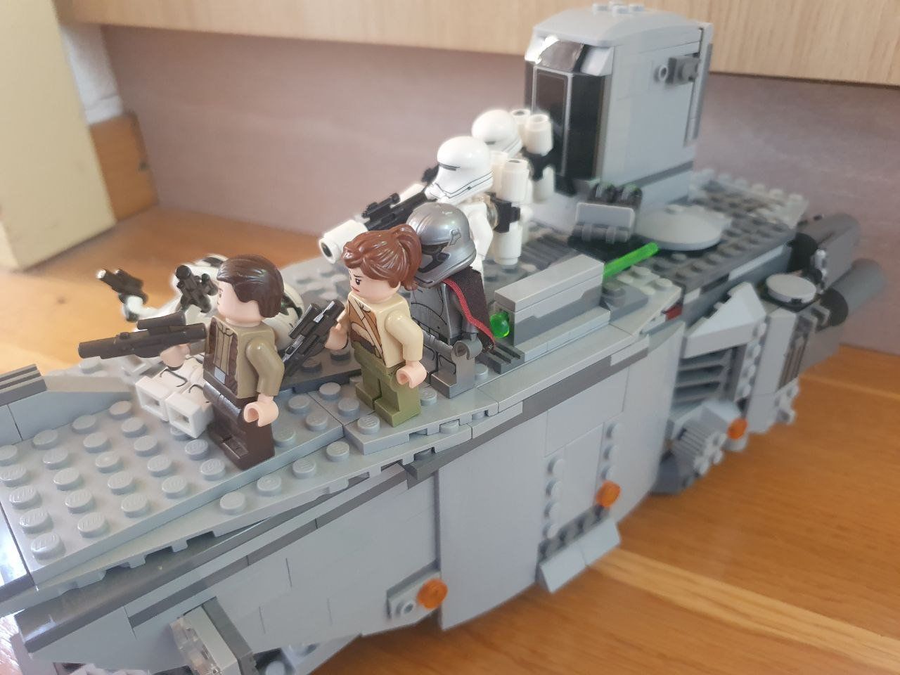 Lego Kit di costruzioni: 75103 LEGO Star Wars First Order Transporter – Usato da Bernex venduto da Mardone 3