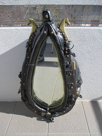 Ancien collier de cheval