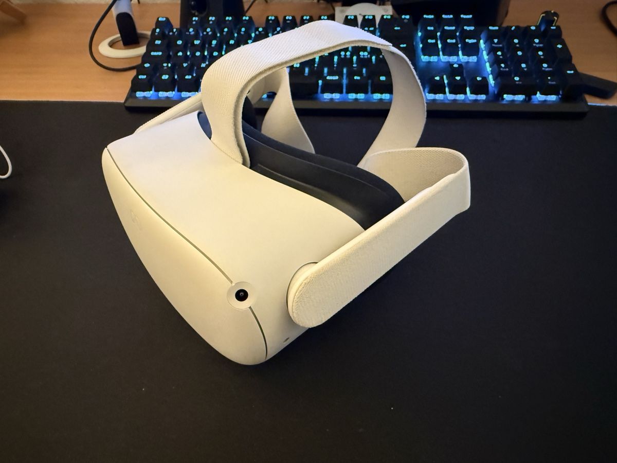 Meta VR Brille: Meta Quest 2 – Gebraucht aus Langenthal von stropd