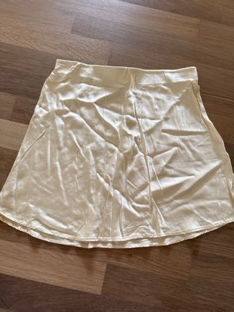 Rock butter yellow H&M beige Grösse M guter Zustand