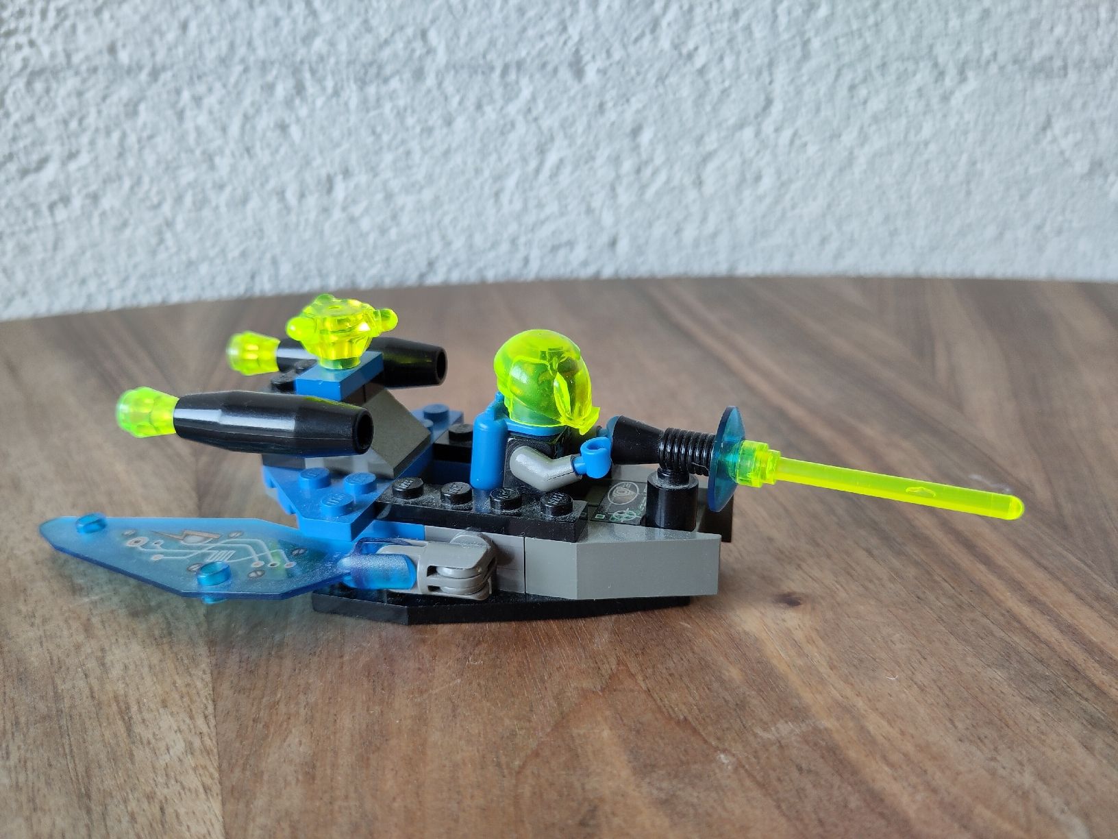 Lego Kit di costruzioni: Ensemble de Lego vintage explorateurs de l'espace – Usato da Bern venduto da div_5c6j 7