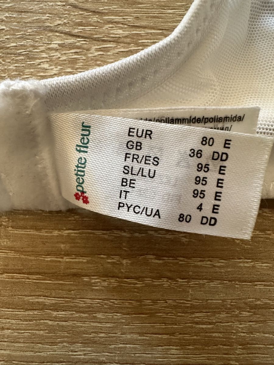Altra biancheria intima: 2 BHs 80E, nie getragen – Usato da Birrwil venduto da kidsstore 1