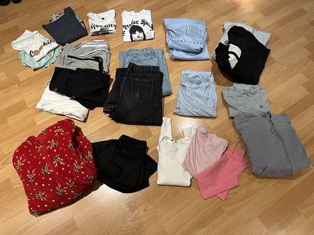 24 teiliges Kleiderpaket 12-14 Jahre