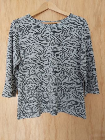 Pulli Gr.  XL