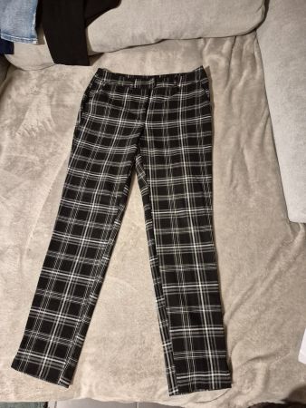 Karierte Stoffhose Grösse 34