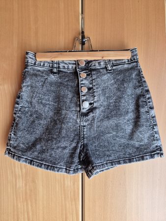 Tally Weijl High-Waist Denim Shorts - Gr. 36 (S)