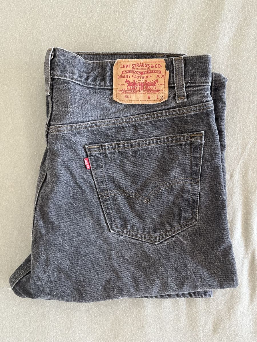 Levi's Jeans: Jeans Levi’s anthracite  – Usato da Renens VD venduto da Leauize