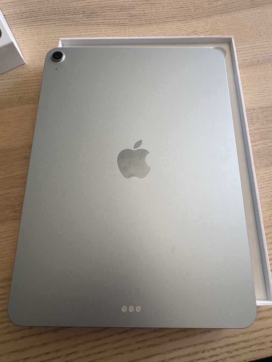 Apple Tablet PC: iPad 2025 11’ M3 Bleu – Gebraucht aus Les Reussilles von zha_8z2d 1