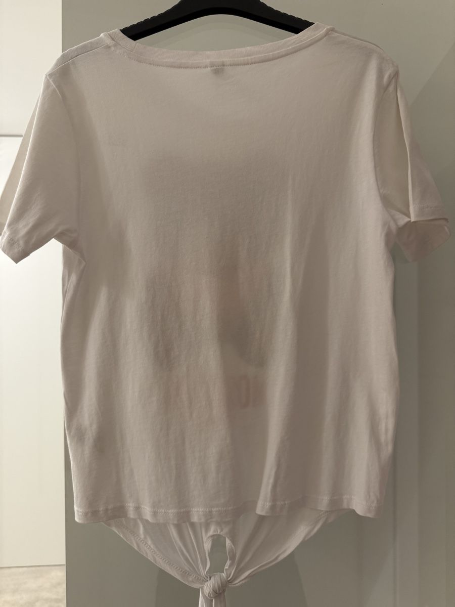Moschino T-shirt: Moschino t-shirt – Usato da Paradiso venduto da apf_mh9c 5